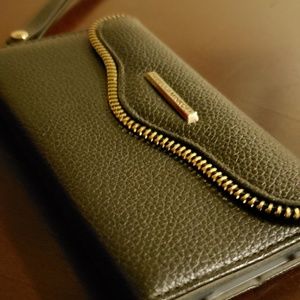Rabecca Minkoff Iphone 6s+ wallet